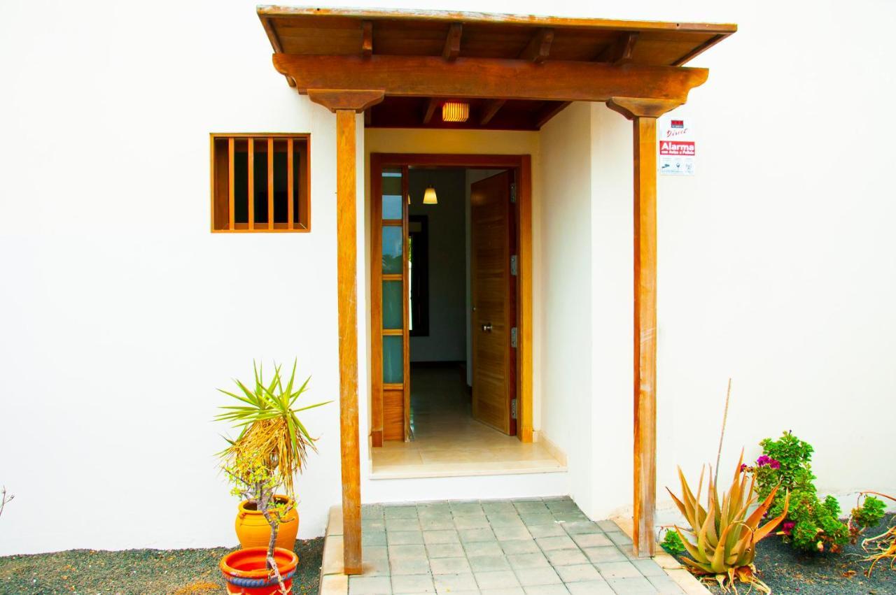 Luxury Anabel Villa Costa Teguise Exterior photo